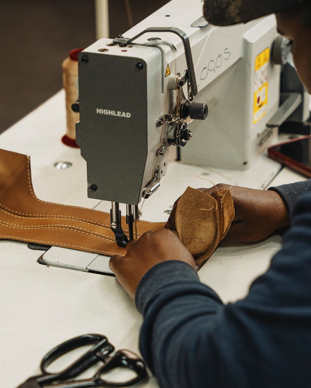 Handcrafted Leather Bags: Quality & Fine Detailing