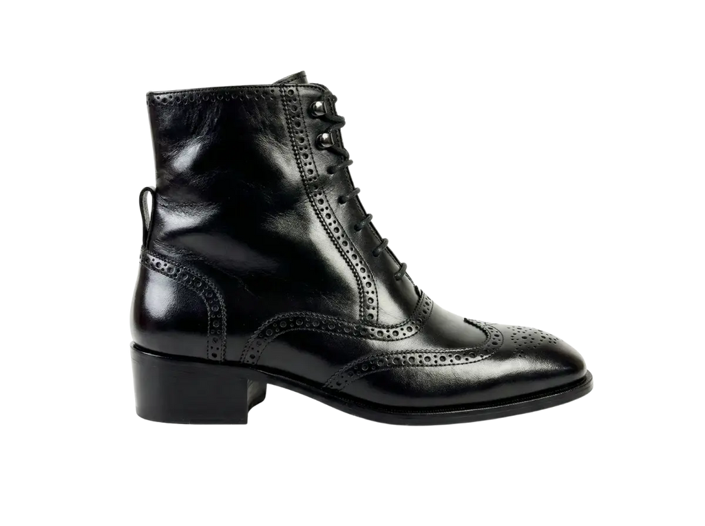 Black Tag Leo Lace-Up Boots Loafers