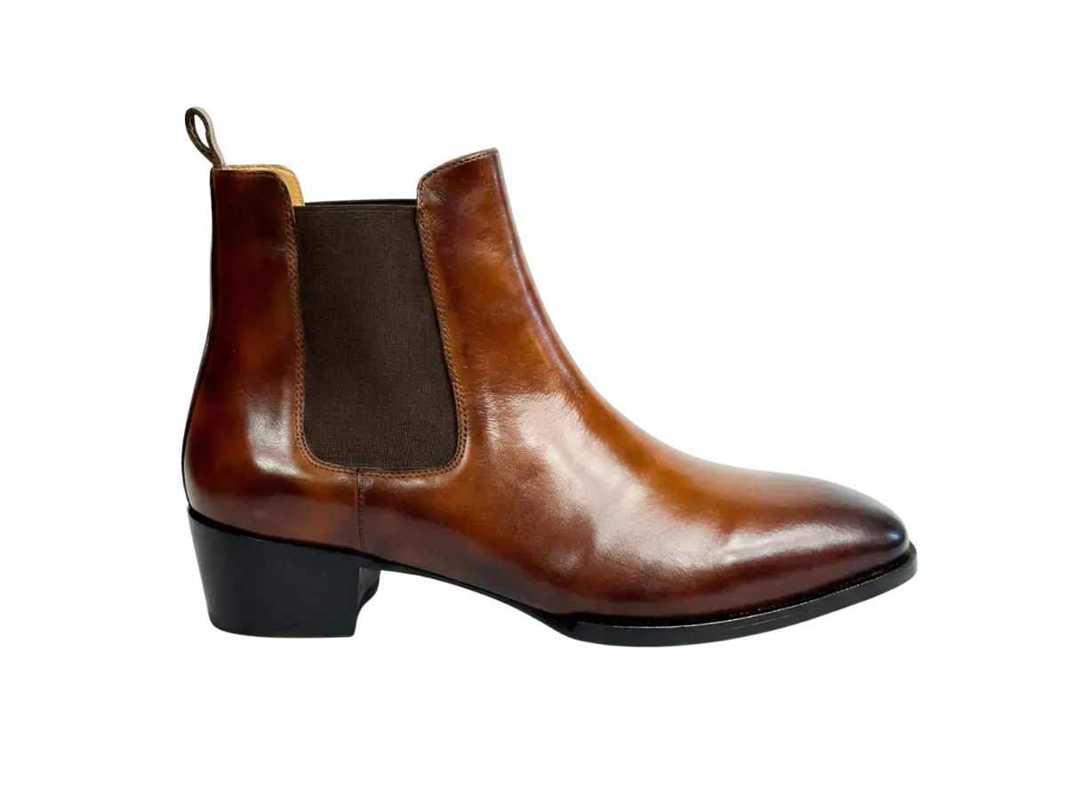 Tan Tag Leo Tag Chelsea Loafers