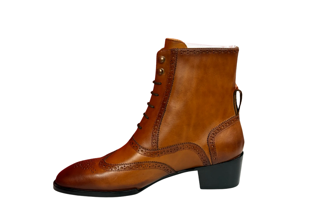 Brown Tag Leo Lace-Up Boots Loafers