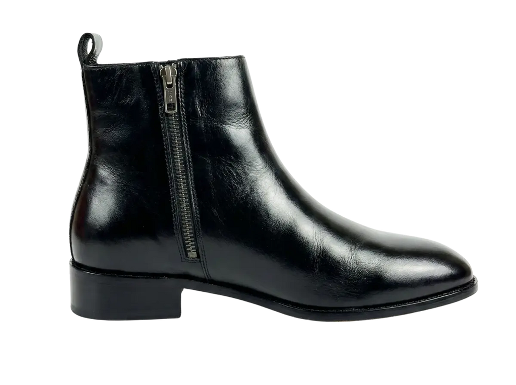 Black Softy Zipper Chelsea Loafers